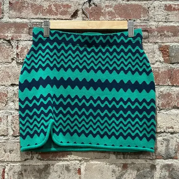 SPRING SALE! Urban Outfitters Tallulah Knit Skirt Size XS - Picture 4 of 5